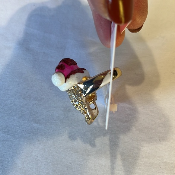 Betsey Johnson Holiday Santa Pink Crystal Skull Ring NWT - Picture 4 of 9